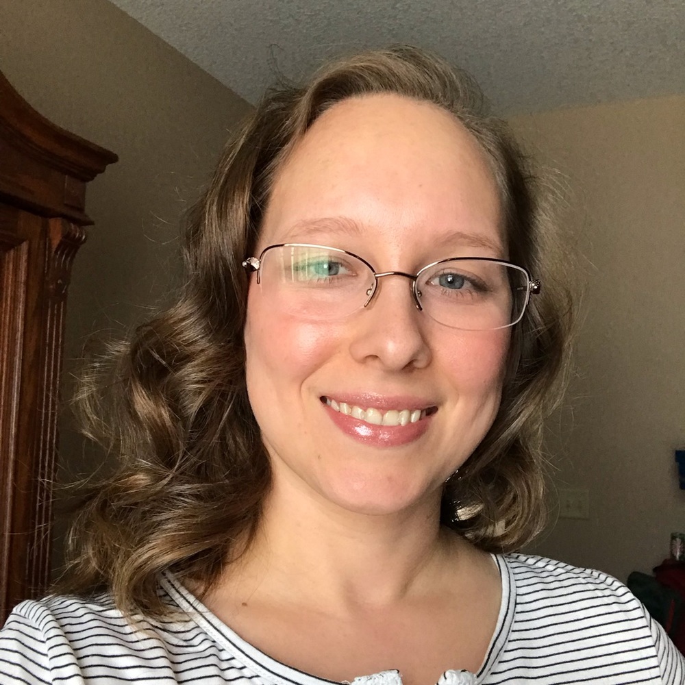 Meet your Posher, Elizabeth